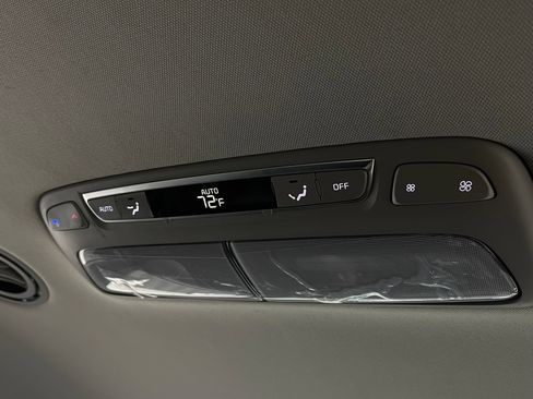 Used 2024 Kia Telluride S FWD image 6