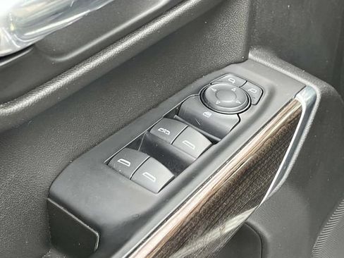 Used 2019 Chevrolet Silverado 1500 LT w/ All-Star Edition AWD/4WD image 26