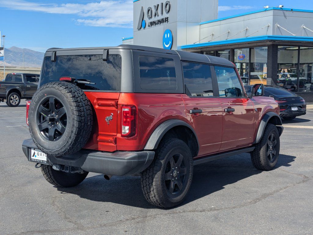 Used 2023 Ford Bronco Black Diamond AWD/4WD image 4