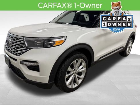 Used 2023 Ford Explorer Platinum w/ Technology Package image 4