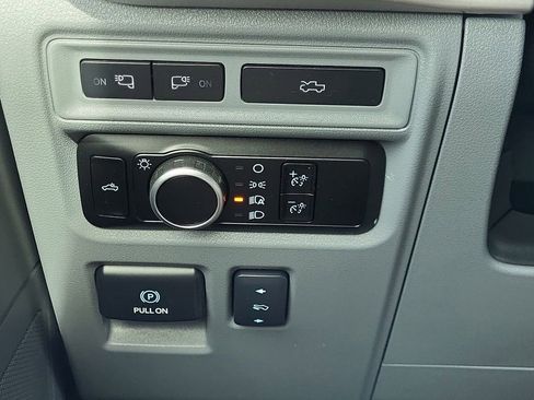 Used 2023 Ford F150 Lightning XLT AWD/4WD image 29