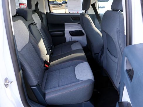 Used 2024 Ford Maverick XLT AWD/4WD image 21