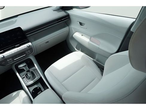 Used 2024 Hyundai Kona SEL FWD image 27