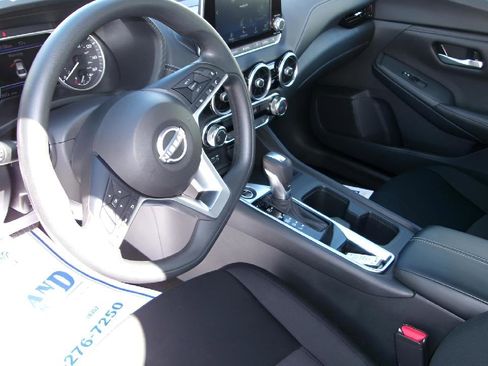 Used 2024 Nissan Sentra SV image 12