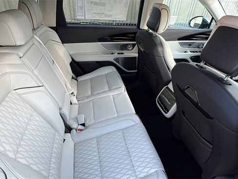 New 2026 Lincoln Nautilus Black Label image 10