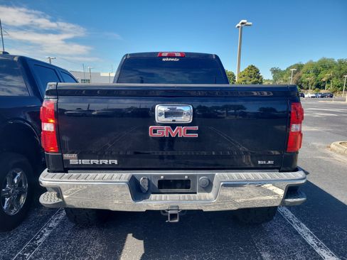 Used 2017 GMC Sierra 1500 SLE image 6