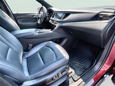 Used 2023 Buick Enclave Essence w/ Sport Touring Edition image 28