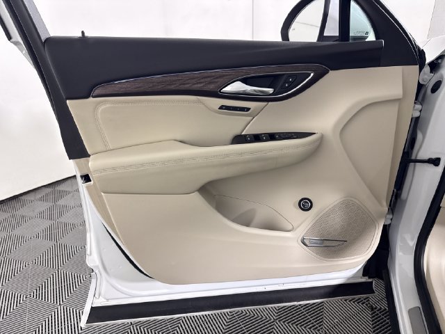 Used 2023 Buick Envision Avenir AWD/4WD image 29