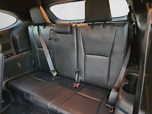 Used 2025 Toyota Highlander XSE AWD/4WD image 17