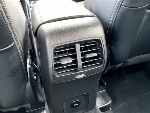 Used 2025 Ford Escape ST-Line image 32