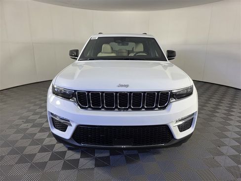 New 2025 Jeep Grand Cherokee Limited image 2