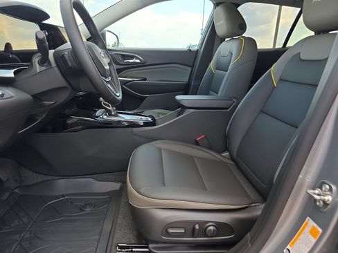 New 2026 Chevrolet Trax ACTIV w/ Driver Confidence Package FWD image 10