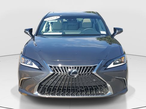 Used 2023 Lexus ES 300h w/ Premium Package image 2