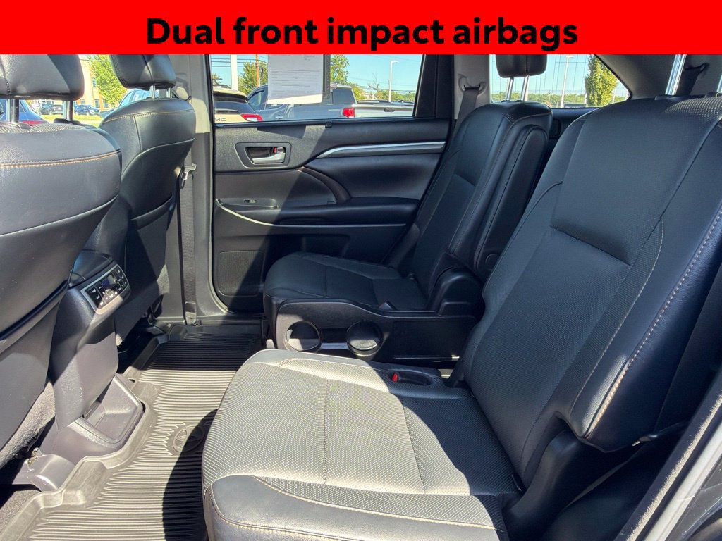 Used 2018 Toyota Highlander Limited Platinum AWD/4WD image 33