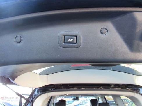 Used 2017 Nissan Armada SL w/ Technology Package image 33