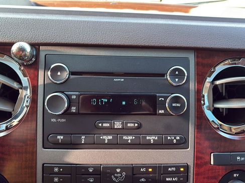 Used 2012 Ford F250 King Ranch w/ King Ranch w/Chrome Pkg AWD/4WD image 15