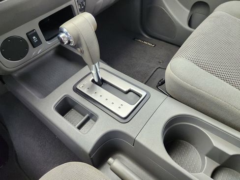 Used 2019 Nissan Frontier SV image 23