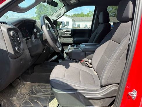 Used 2020 Chevrolet Silverado 1500 Custom w/ Custom Value Package AWD/4WD image 17