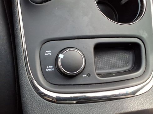 Used 2020 Dodge Durango R/T w/ Technology Group image 19