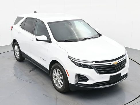 Used 2024 Chevrolet Equinox LT image 11
