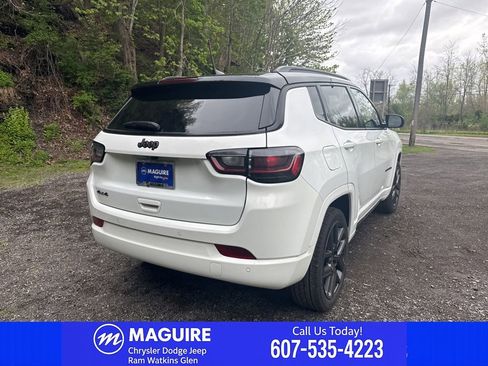 Used 2024 Jeep Compass Limited w/ High Altitude Package AWD/4WD image 9