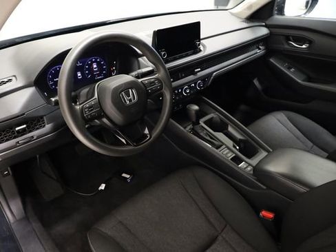 Used 2023 Honda Accord EX image 10