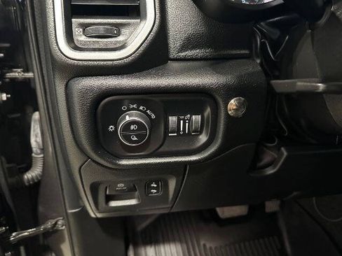 Used 2022 RAM 1500 Laramie AWD/4WD image 21