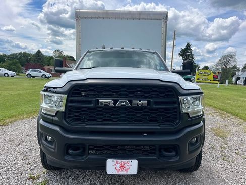 Used 2022 RAM 4500 Tradesman RWD image 3