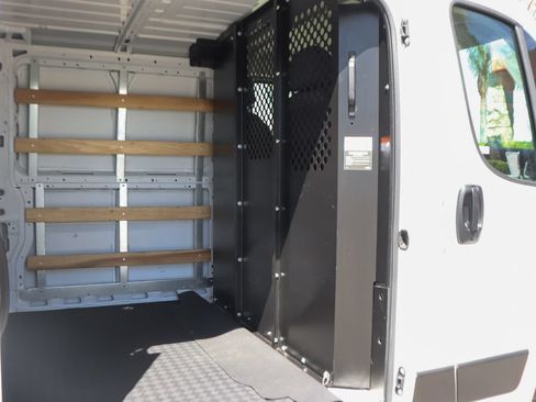 Used 2025 RAM ProMaster 2500 w/ U-Haul Equipment Group FWD image 13