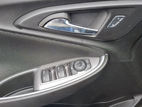 Used 2024 Chevrolet Malibu LT image 11