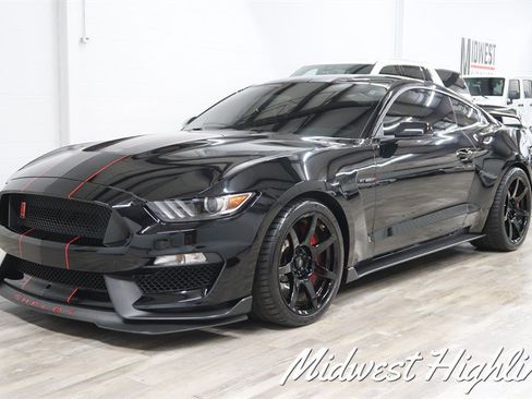 Used 2017 Ford Mustang Shelby GT350 RWD image 7