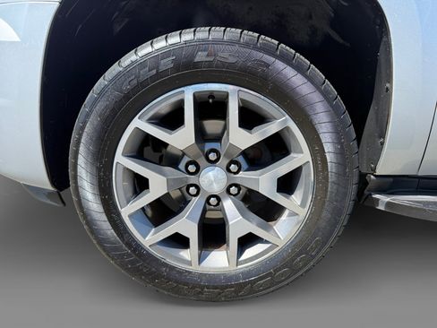 Used 2014 GMC Yukon SLT AWD/4WD image 9