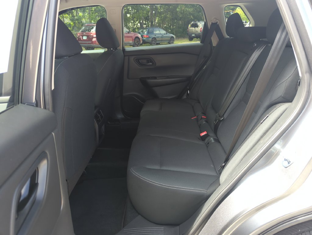 Used 2026 Nissan Rogue S AWD/4WD image 25