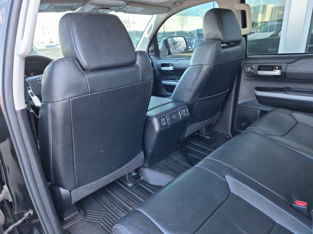Used 2018 Toyota Tundra Limited w/ Limited Premium Package AWD/4WD image 18