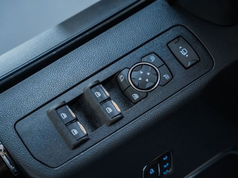 Used 2022 Ford F350 Lariat w/ Chrome Package image 44