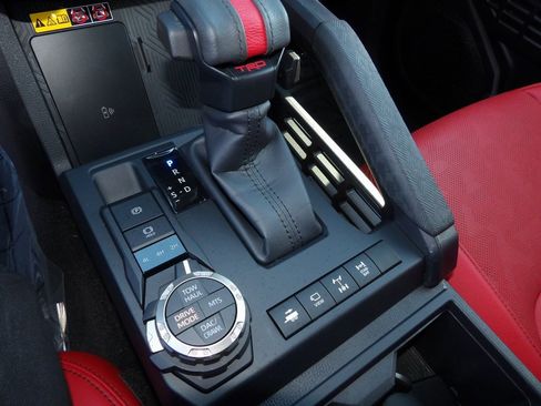 Used 2025 Toyota Tacoma TRD Pro image 17