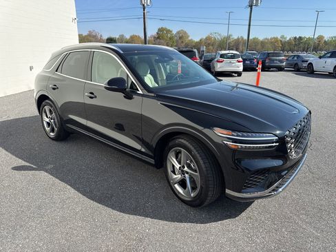 Used 2026 Genesis GV70 2.5T Select AWD/4WD image 3