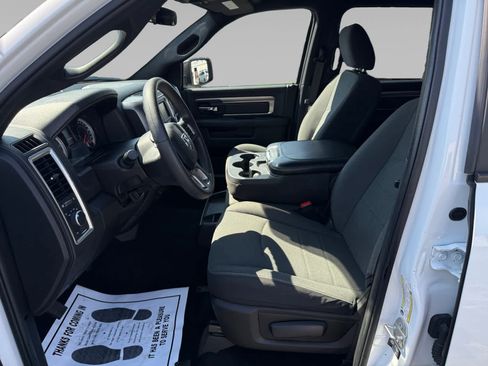 Used 2024 RAM 1500 Warlock AWD/4WD image 11