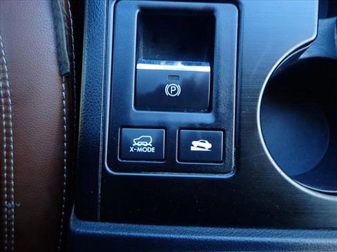 Used 2019 Subaru Outback 3.6R Touring image 25