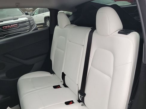 Used 2023 Tesla Model Y Long Range image 16