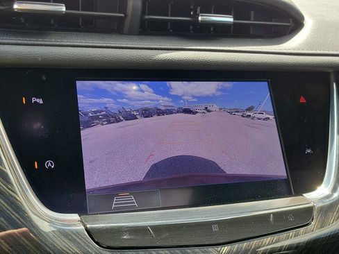 Used 2020 Cadillac XT6 Premium Luxury AWD/4WD image 30