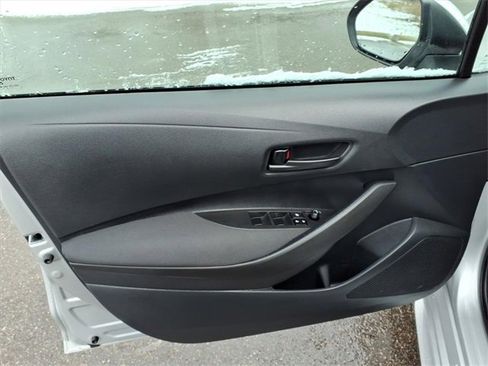 Certified 2025 Toyota Corolla LE image 12