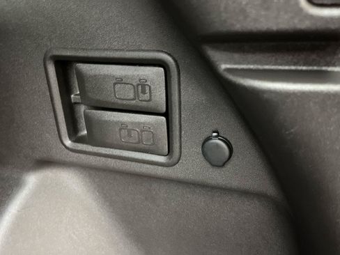 Certified 2018 Chevrolet Equinox LT AWD/4WD image 28