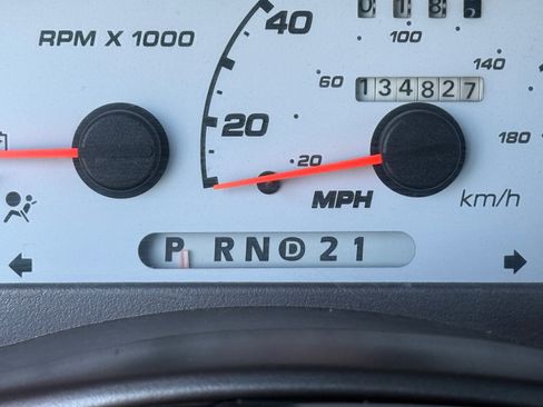 Used 2001 Ford Explorer Sport Trac 4x4 image 28