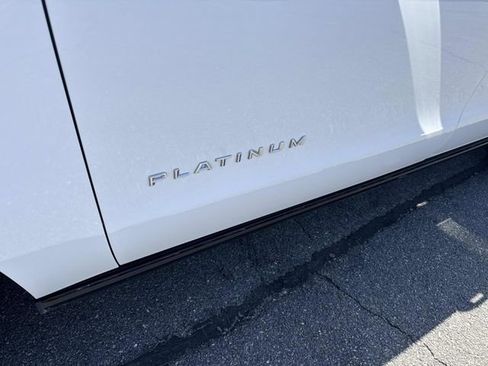 Certified 2025 Ford Expedition Max Platinum AWD/4WD image 15