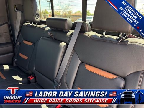 Used 2020 GMC Sierra 1500 AT4 w/ AT4 Premium Package AWD/4WD image 24
