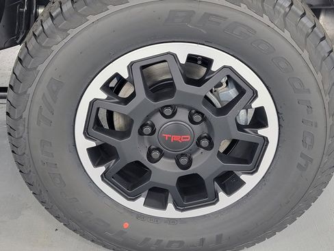 New 2026 Toyota Tacoma TRD Off-Road image 9