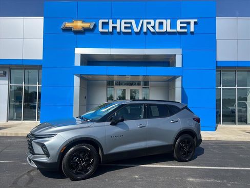 Used 2024 Chevrolet Blazer LT w/ Convenience Package FWD image 1