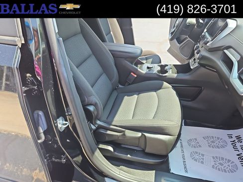 Certified 2023 GMC Terrain SLE w/ Driver Convenience Package AWD/4WD image 25