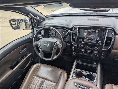 Used 2021 Nissan Titan Platinum Reserve w/ Moonroof Package AWD/4WD image 26